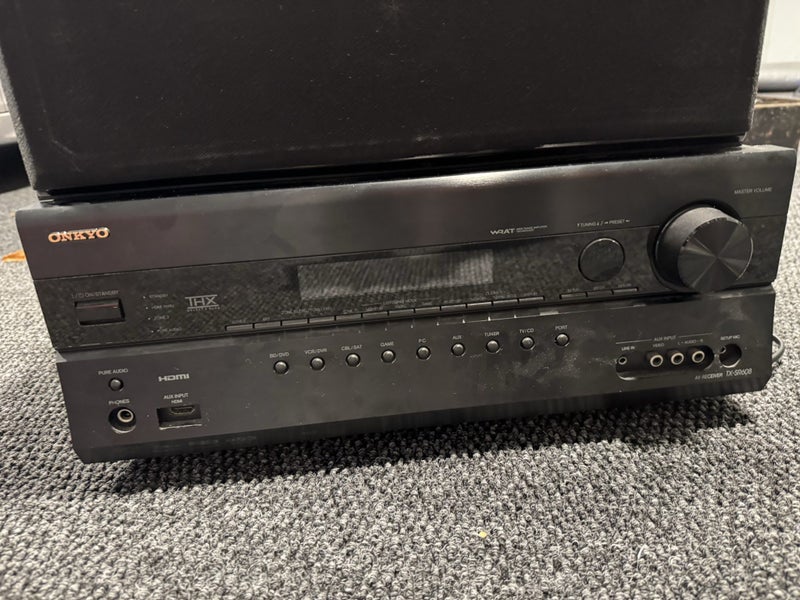 Onkyo receiver and kef speaker Carousel 6