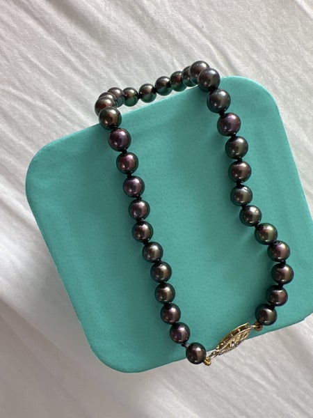 Tahitian black pearls bracelet with 14k Gold clasp Carousel 1