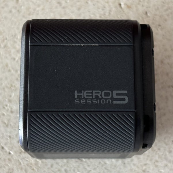 GO PRO HERO5 SESSION - INCLUDES ACCESSORIES - MINT CONDITION AND WORKING ORDER Carousel 2