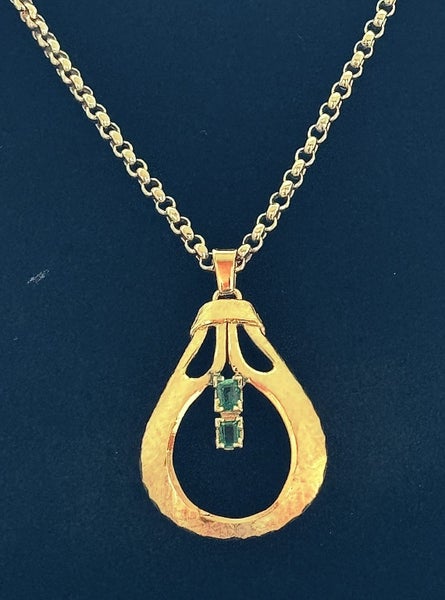 Vintage Estate 16 Carat Gold Pendant with 2 Sandawana Emeralds Carousel 3
