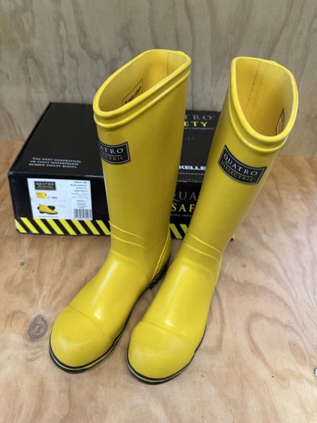 Skellerup Quatro Dielectric Gumboot Size US7 NZ6 15” Knee Carousel 1