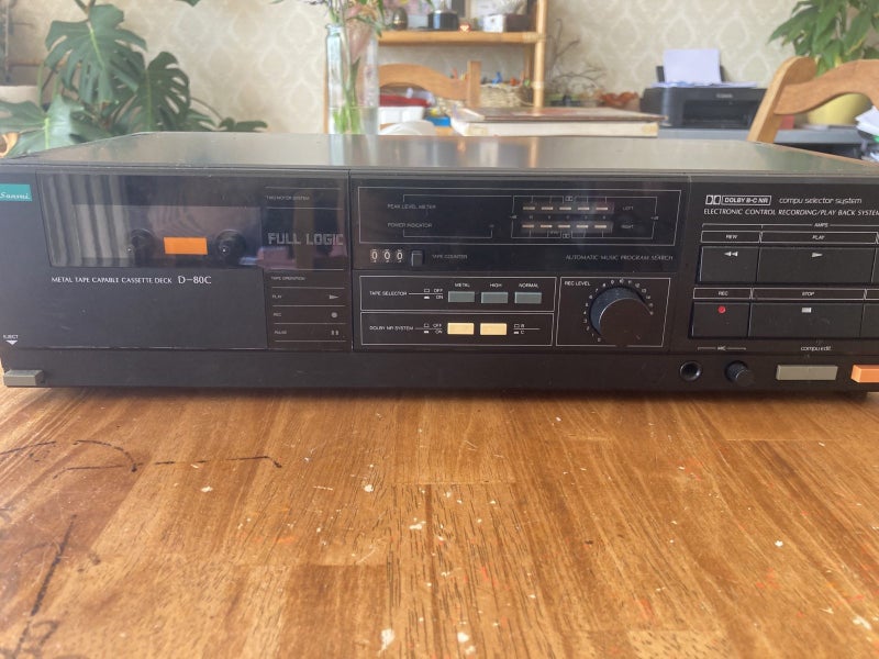Sansui Cassette deck Carousel 1