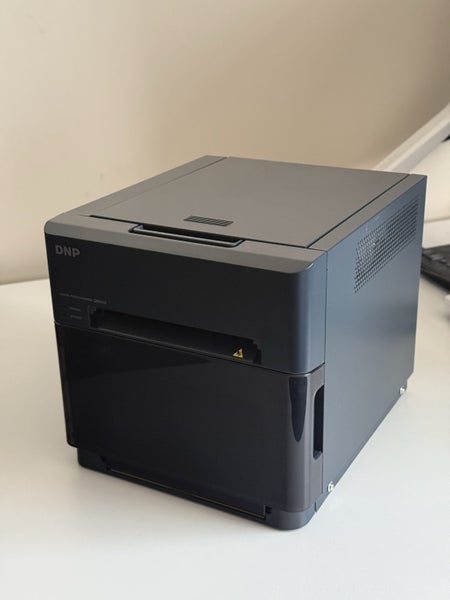 DNP QW410 and PAPER print printer photobooth photo booth Carousel 3