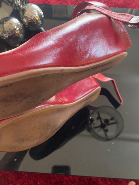 Shoes. Good for work and going out. Top quality. Red wedge heel. Carousel 6