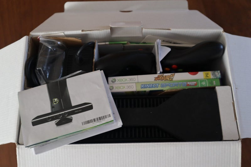 XBox 360, Controls, Kinect, Cables, Games Carousel 5