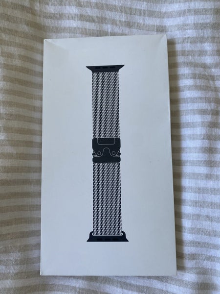 Apple Watch Titanium Milanese Loop strap 49mm Carousel 2
