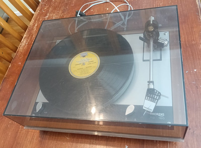 Thorens TD 160 turntable in great condition Carousel 5