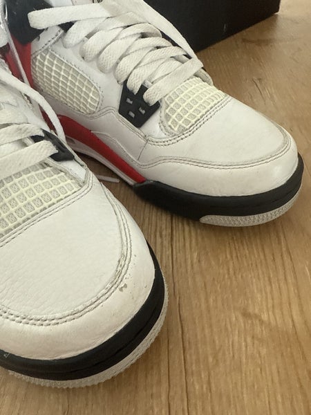 Air Jordan 4 Retro cement 5Y (4.5 UK or 37.5 eur) Carousel 2