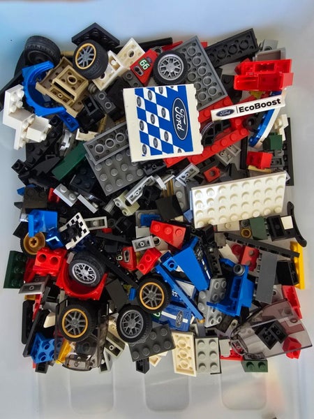 Lego 75881 Speed Champions - 2016 Ford GT & 1966 Ford GT40 Carousel 2