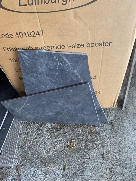 Tile off-cuts 8 mm - Free Carousel 7