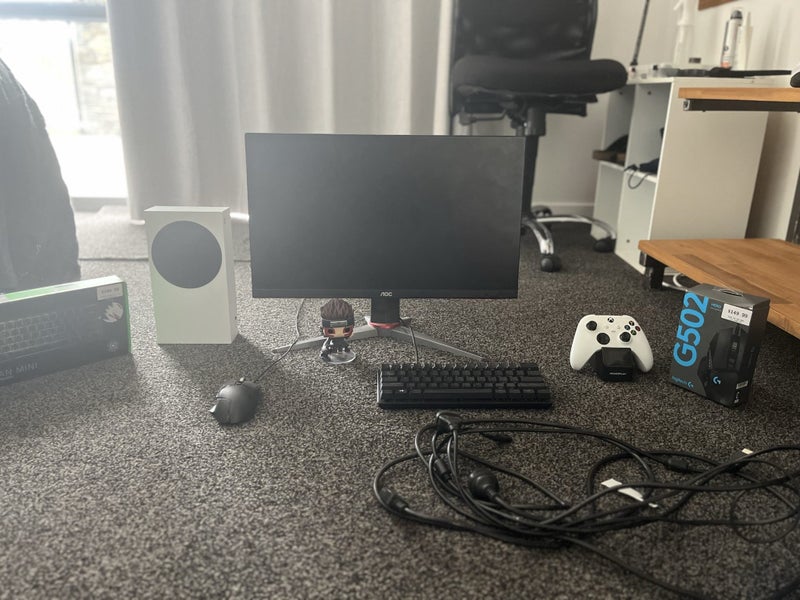 Xbox series S with full gaming setup Carousel 1