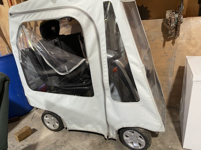 MOBILITY SCOOTER with FULL ‘Weather Protection & 2 BRAND NEW BATTERIES’ ! ! Carousel 1