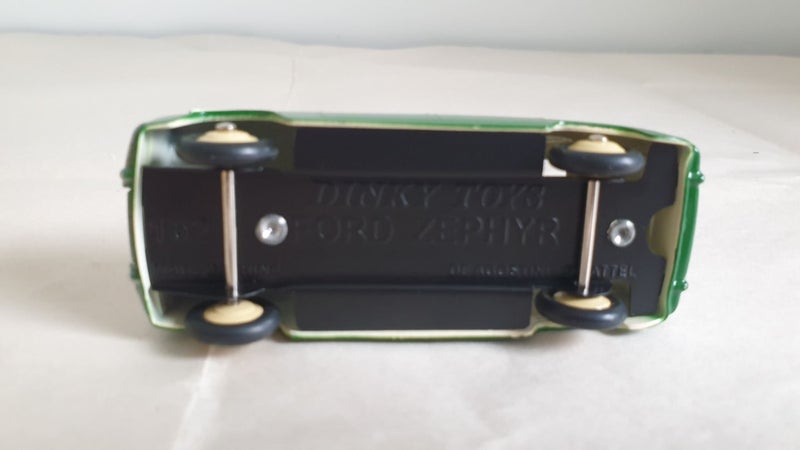 DINKY TOYS FORD ZEPHYR 162 2-TONE DINKY TOY ATLAS REPLICA BOXED LAST ONE Carousel 8
