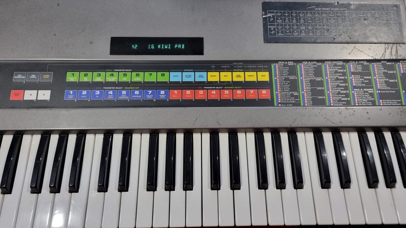 Roland JX-8P with Kiwitechnics Mod fitted Carousel 1
