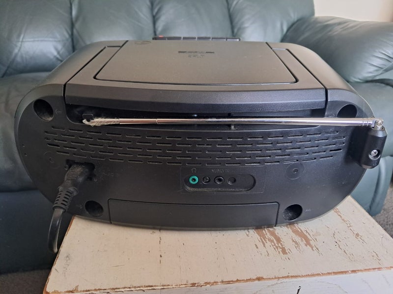 Sony CFD-S50 cd-tape-radio. Mint condition Carousel 3