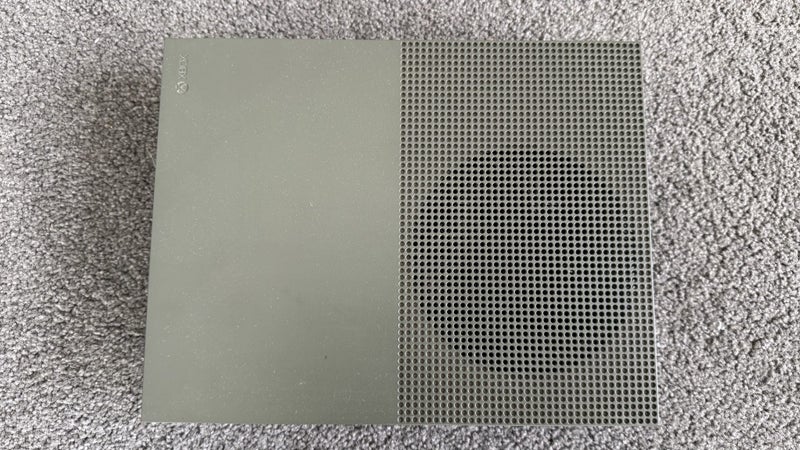 Xbox One S - Battlefield Edition - Olive Green - 1TB Carousel 2