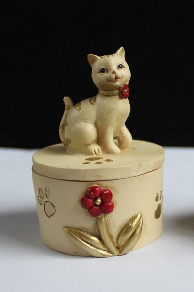 Cute CAT little trinket (kid's milk) tooth fairy / keepsake / mini jewellery box Carousel 1