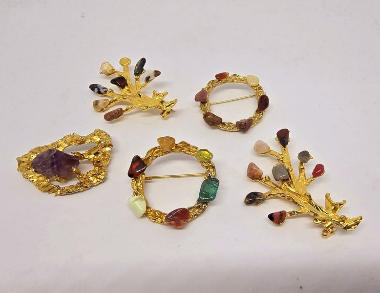 Multi color Gemstones Brooches Carousel 3