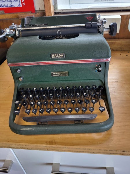 Vintage / antique typewriter 'Halda' Carousel 4