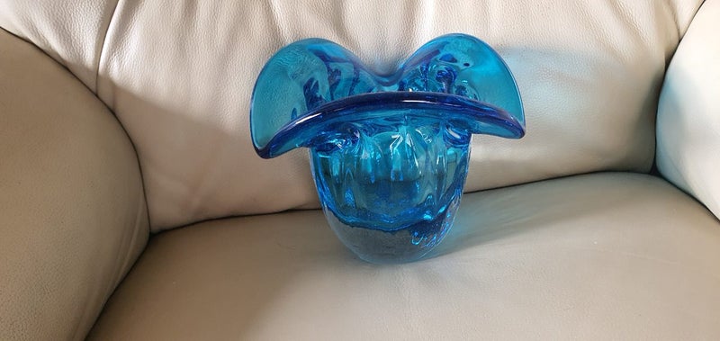 Art glass vase turquoise Carousel 1