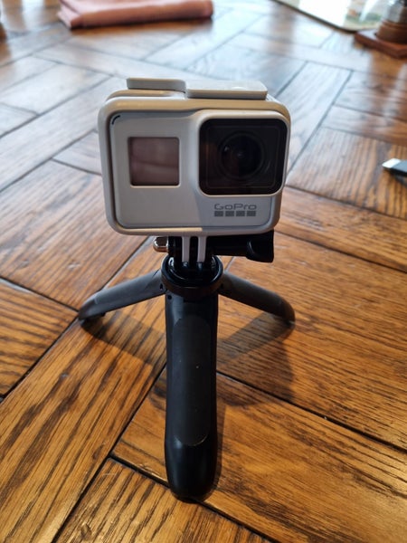 Go Pro Hero 7 Black + many accessories Carousel 1