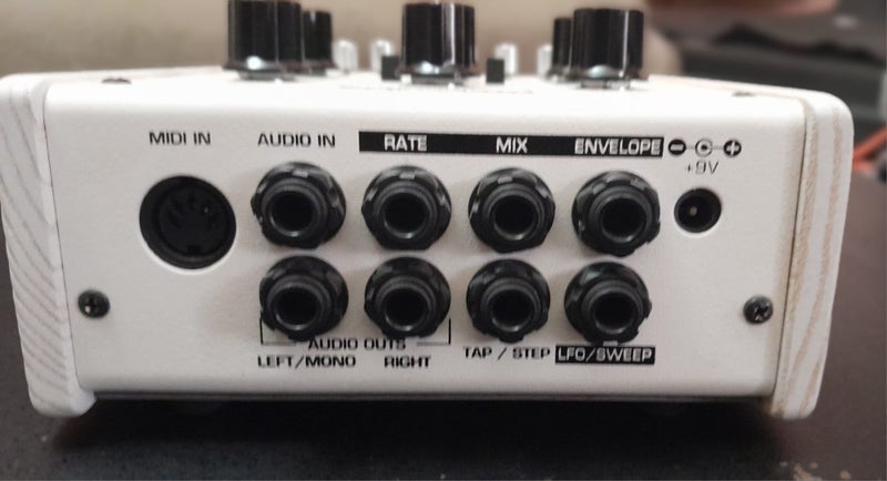 MOOG MOOGERFOOGER MF-105M MIDI MuRF - Limited Edition White-on-White Carousel 2