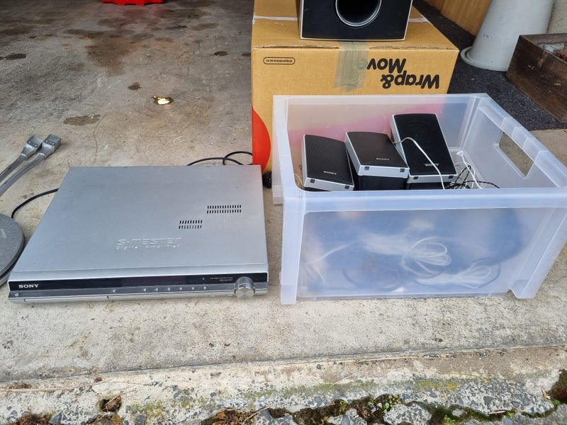 Sony DVD Home Theatre system Carousel 2