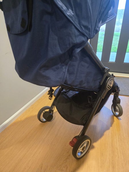 Baby Jogger City Tour stroller Carousel 2