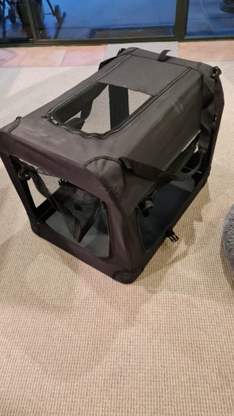 Foldable Pet Carrier (lge) plus pet bed Carousel 1