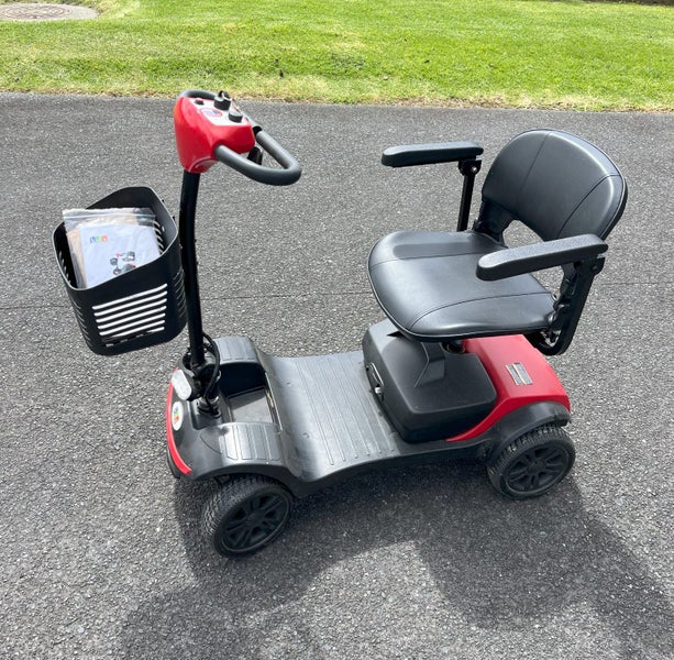 GREAT ‘TRAVELLER MOBILITY SCOOTER !’ Top condition ! Carousel 2