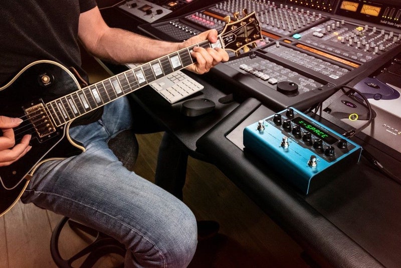 IK Multimedia Amplitube X-Space Reverb Pedal Carousel 7