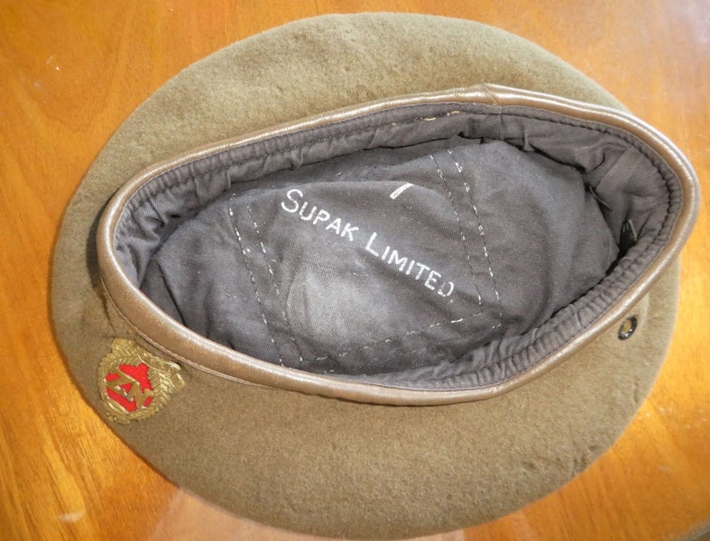 WW2 22 BATTALION BERET DATED?19.. Carousel 2