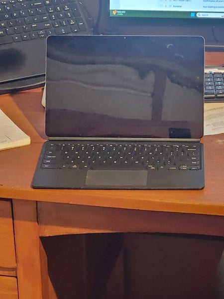 Samsung S7+ Tablet with S Pen Carousel 2