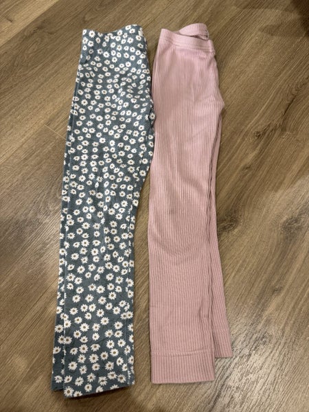 x2 pairs of tights (6y) Carousel 1