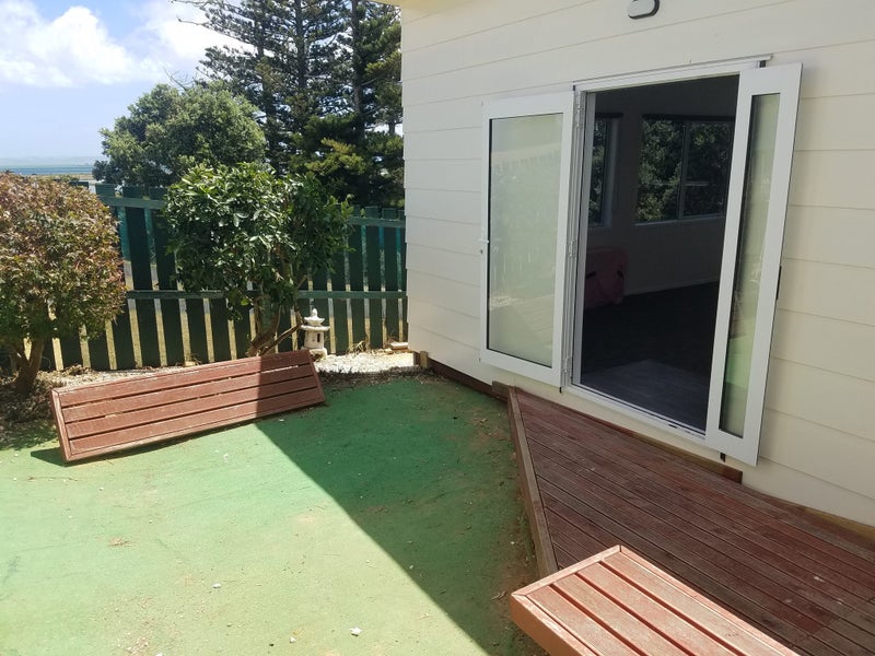 Modern Relocatable / Tiny Home – A Perfect Investment Opportunity! Carousel 1