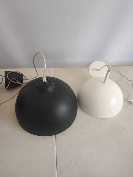 2 x hanging light pendants Carousel 2
