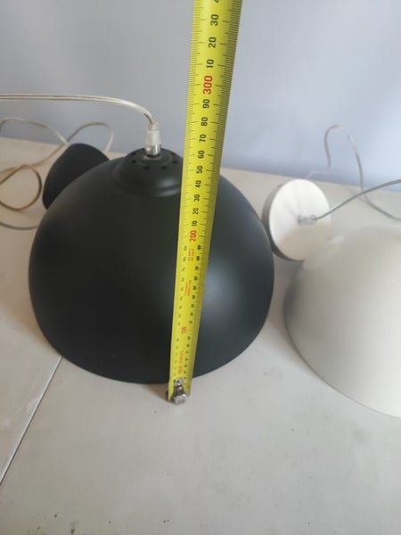 2 x hanging light pendants Carousel 10