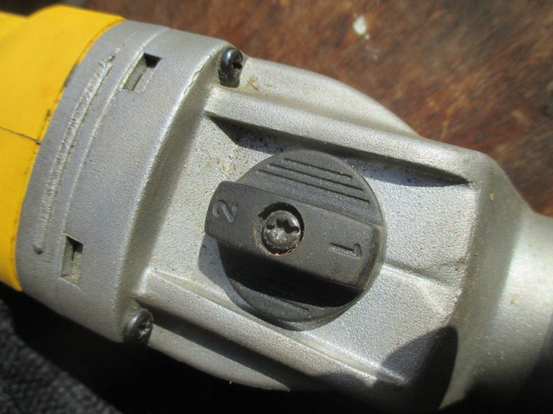 De Walt Electric Drill Carousel 2