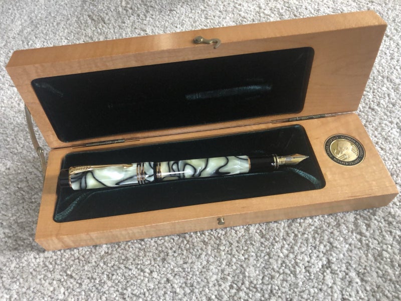 Parker Duofold Senior Norman Rockwell Limited Edition (Complete) Carousel 1