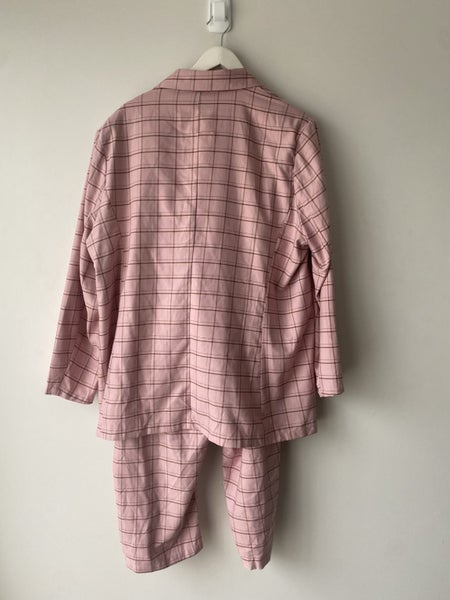 Checked pink suit (4XL) Carousel 2
