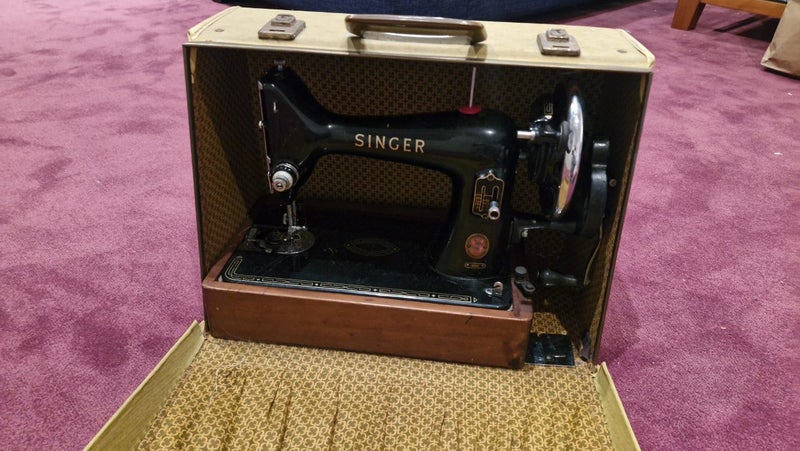Singer sewing machine Carousel 2