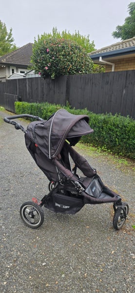 Love N Care Europa Pram Carousel 1