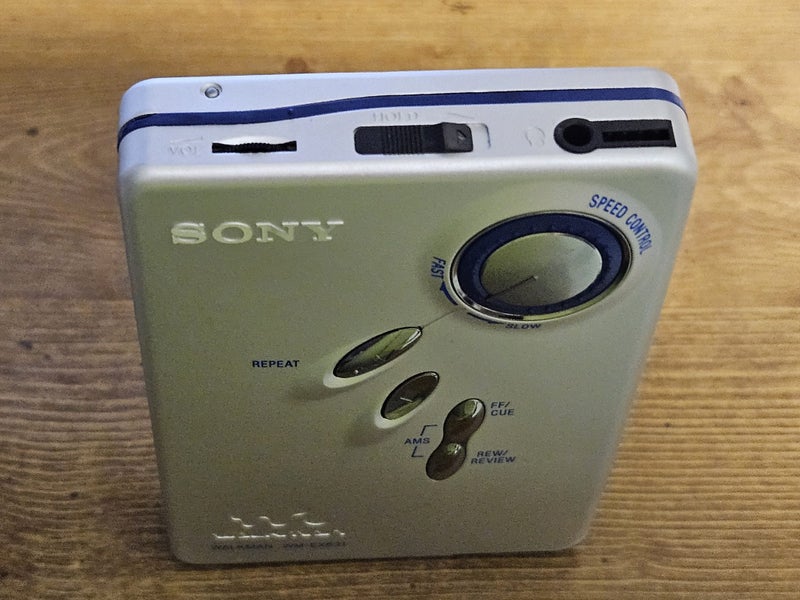 Sony Walkman WM-EX631 Cassette Player Carousel 2