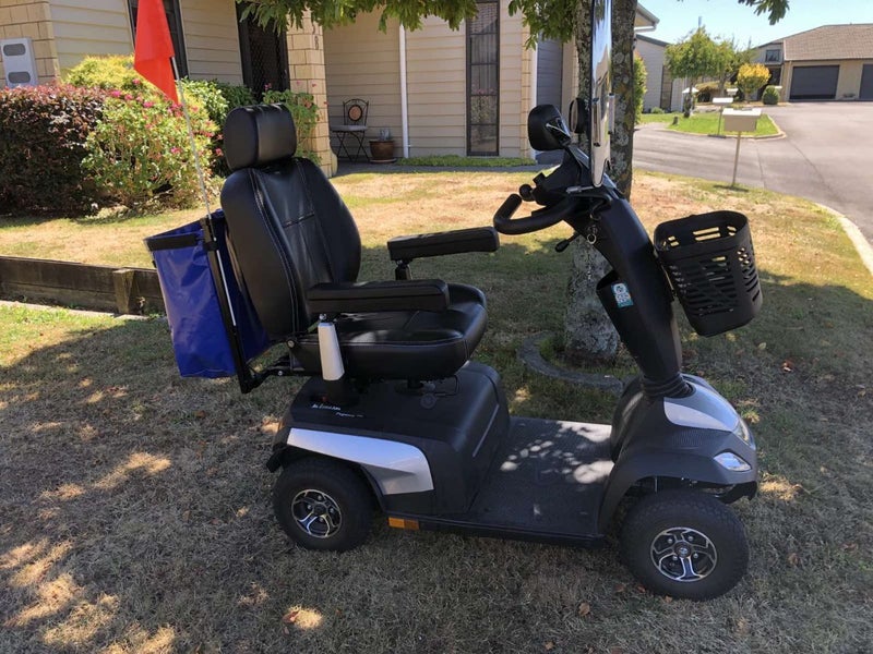Mobility scooter Carousel 1