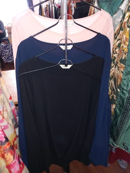 3 x CAPTURE Crepe Blouses in Pink, Navy & Black (Size 18) Carousel 1