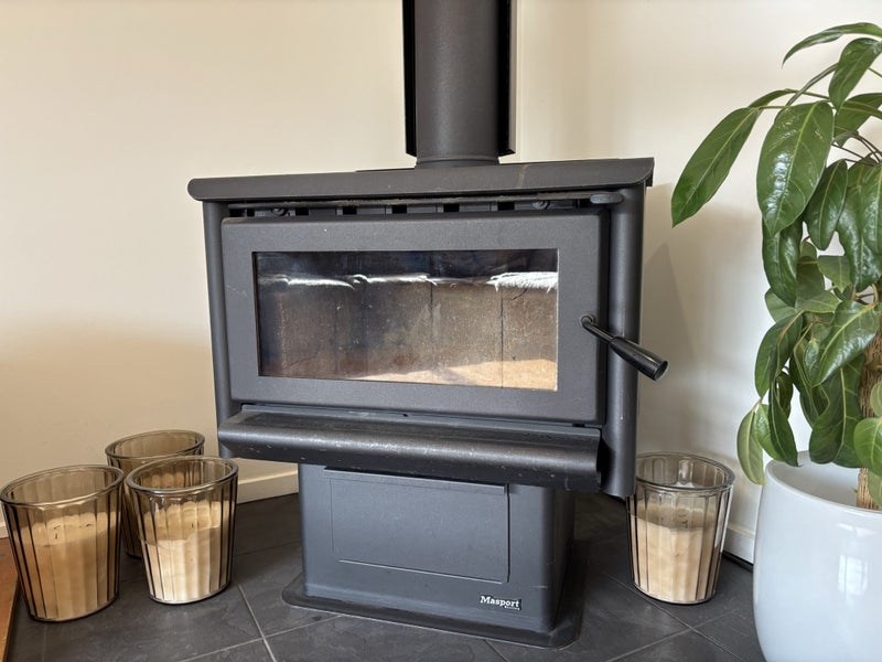 Masport Log Burner (Clean-burning) Carousel 1