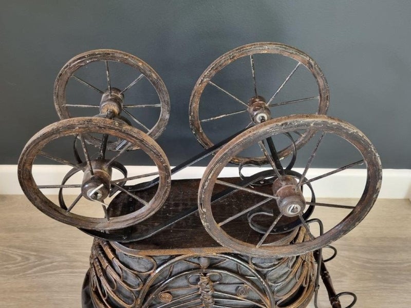 Antique look pram Carousel 12