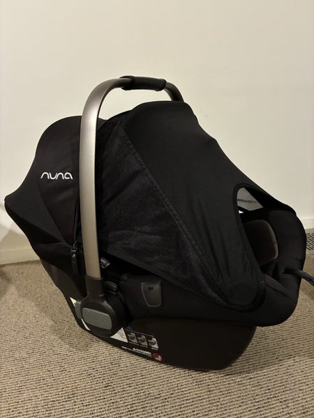 Nuna capsule and base (Pipa Lite LX) Carousel 1