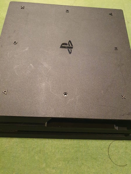 1TB PS4 Pro CUH-7002B Carousel 2