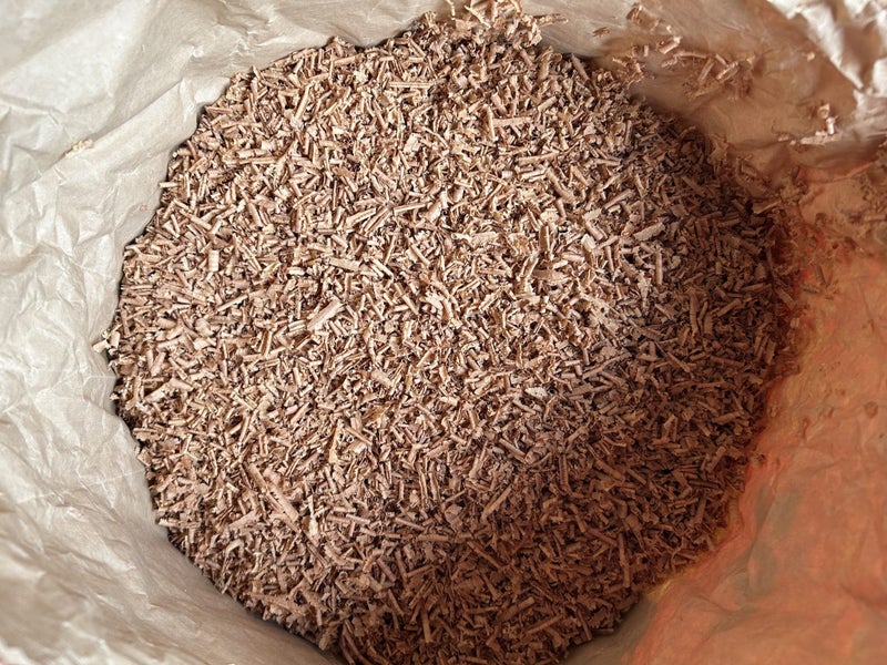 Untreated wood shavings/sawdust Carousel 1